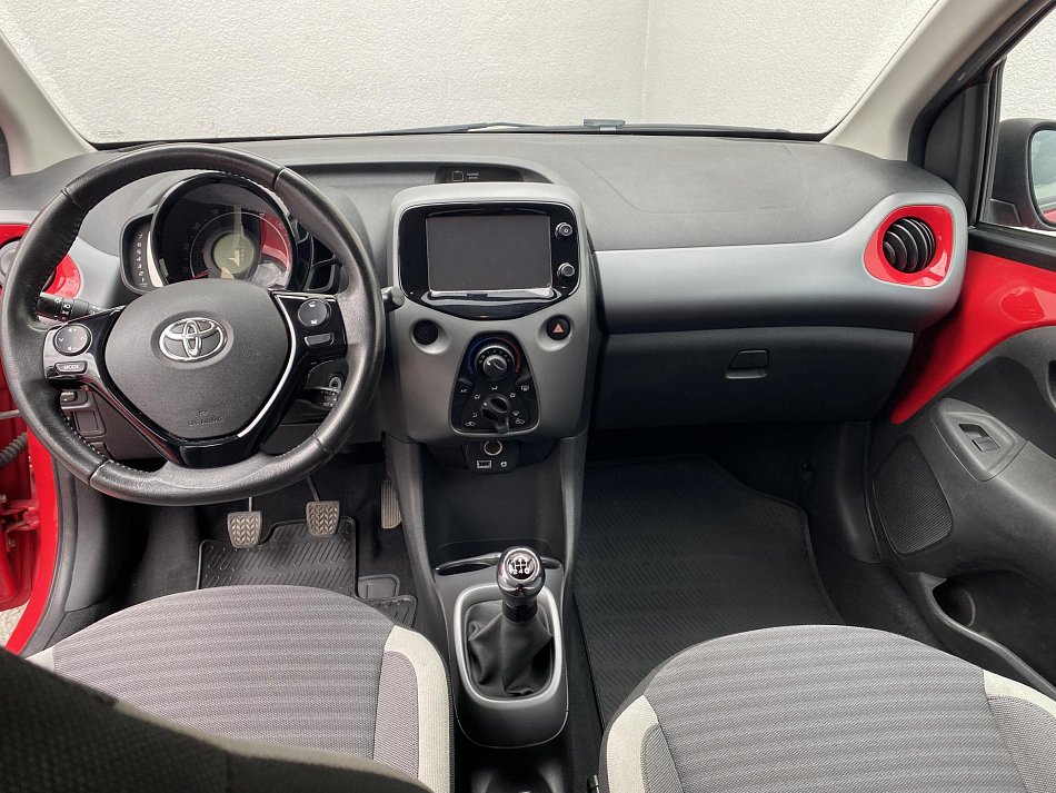 Toyota Aygo 1.0i 