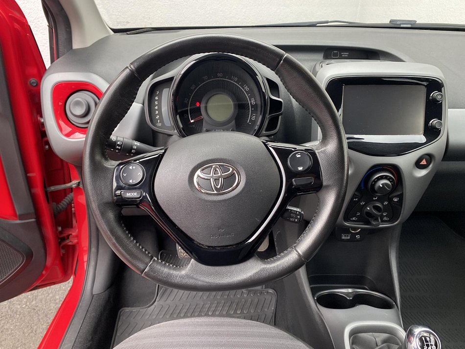 Toyota Aygo 1.0i 