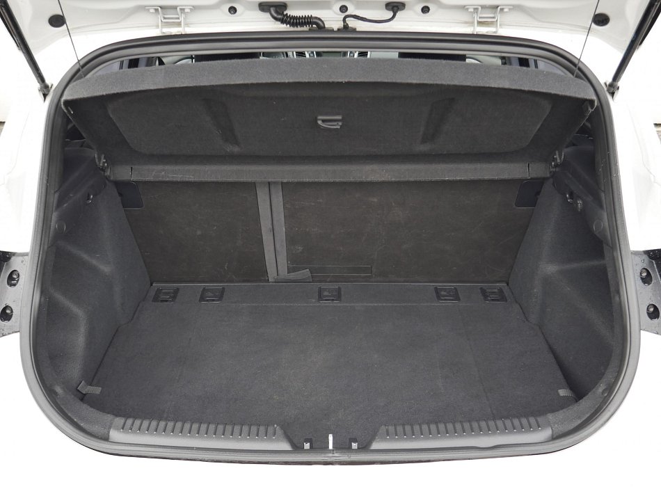 Hyundai I30 1.6 i Trikolor