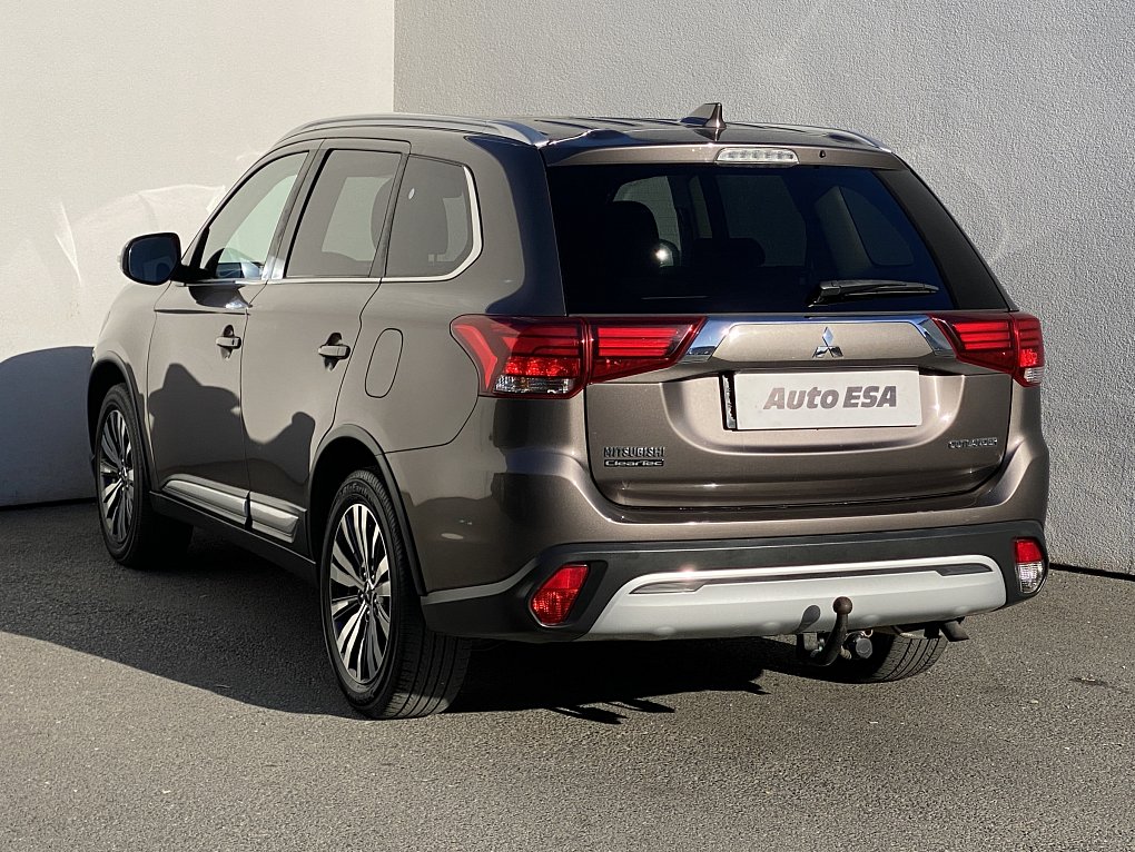 Mitsubishi Outlander 2.0MiVEC 