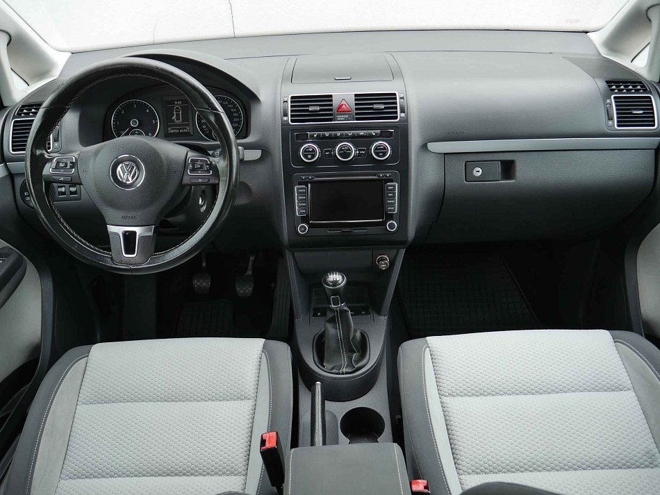 Volkswagen Touran 2.0TDi  7míst