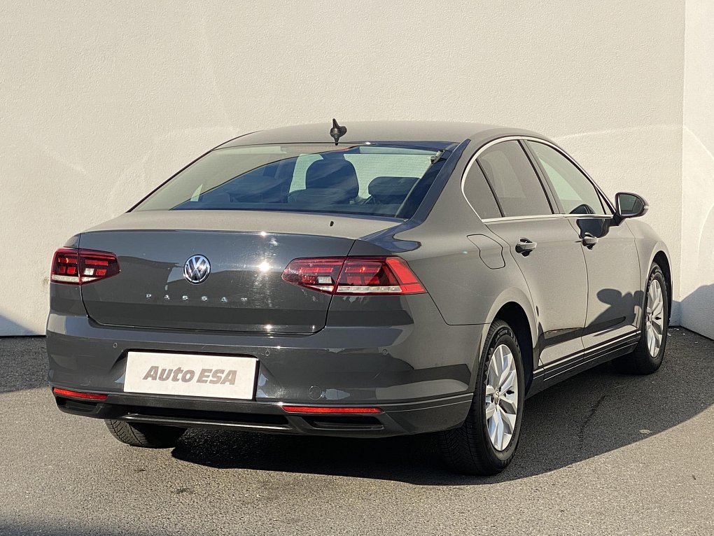 Volkswagen Passat 1.5 TSi Business