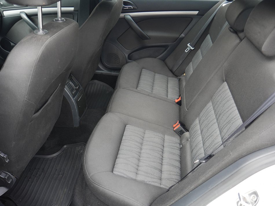 Škoda Octavia II 2.0TDi Elegance