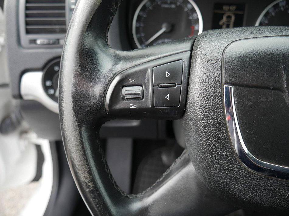 Škoda Octavia II 2.0TDi Elegance