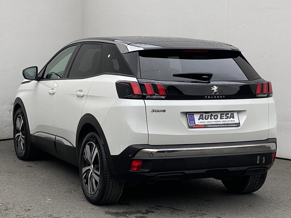 Peugeot 3008 1.2 PT Allure