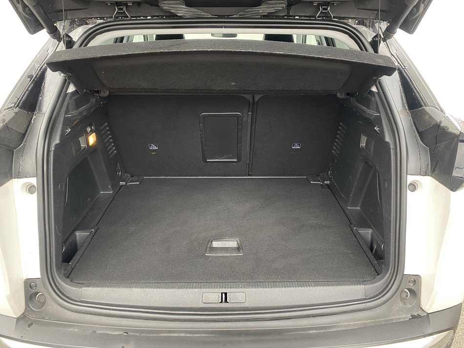 Peugeot 3008 1.2 PT Allure