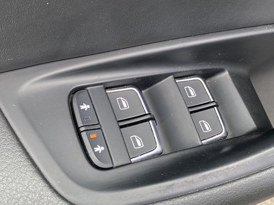 Audi A6 3.0TDi S-line Quattro