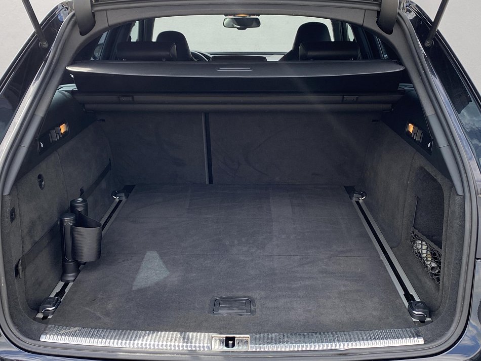 Audi A6 3.0TDi S-line Quattro