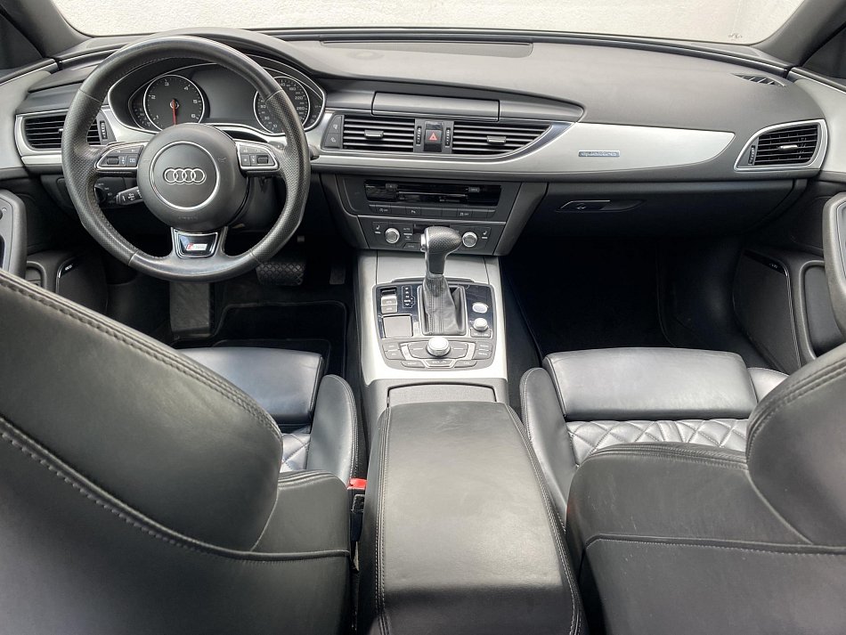Audi A6 3.0TDi S-line Quattro