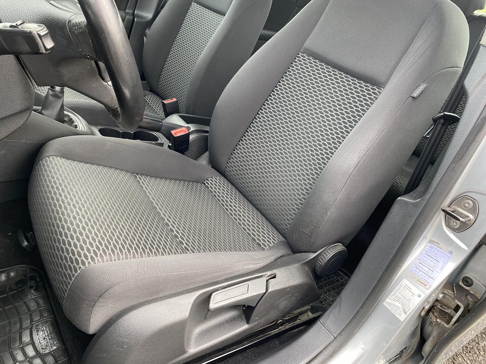 Volkswagen Golf 1.4i 