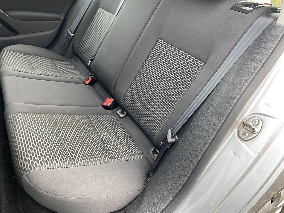 Volkswagen Golf 1.4i 