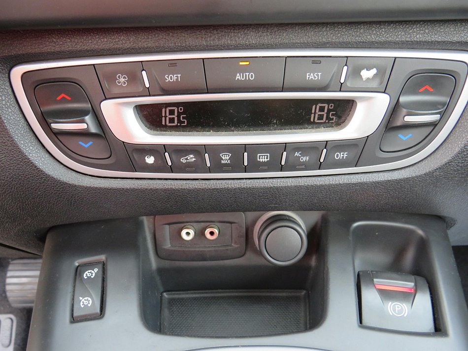 Renault Scénic 1.4T  7míst