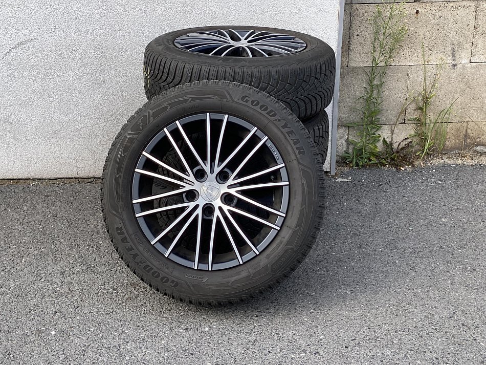 Mazda 3 2.0i Sport