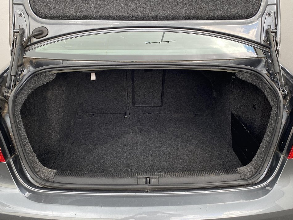 Volkswagen Jetta 2.0 TDi Comfortline