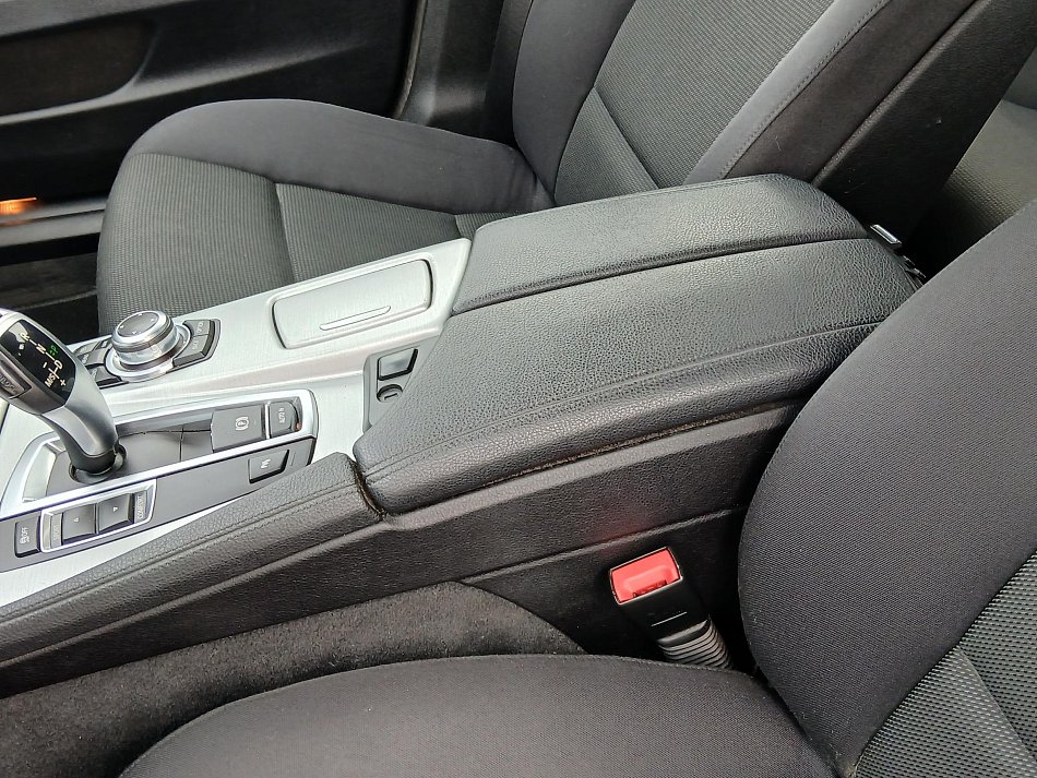 BMW Řada 5 530D  530D