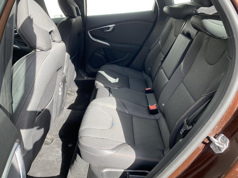 Volvo V40 2.0 D3 Cross Country