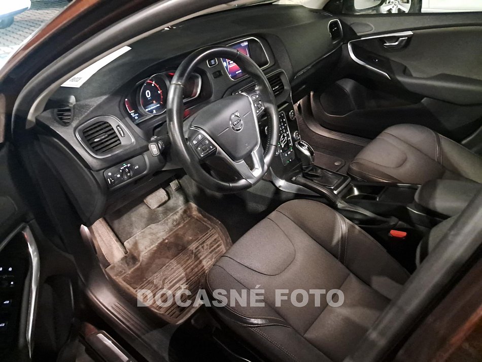 Volvo V40 2.0 D3 Cross Country