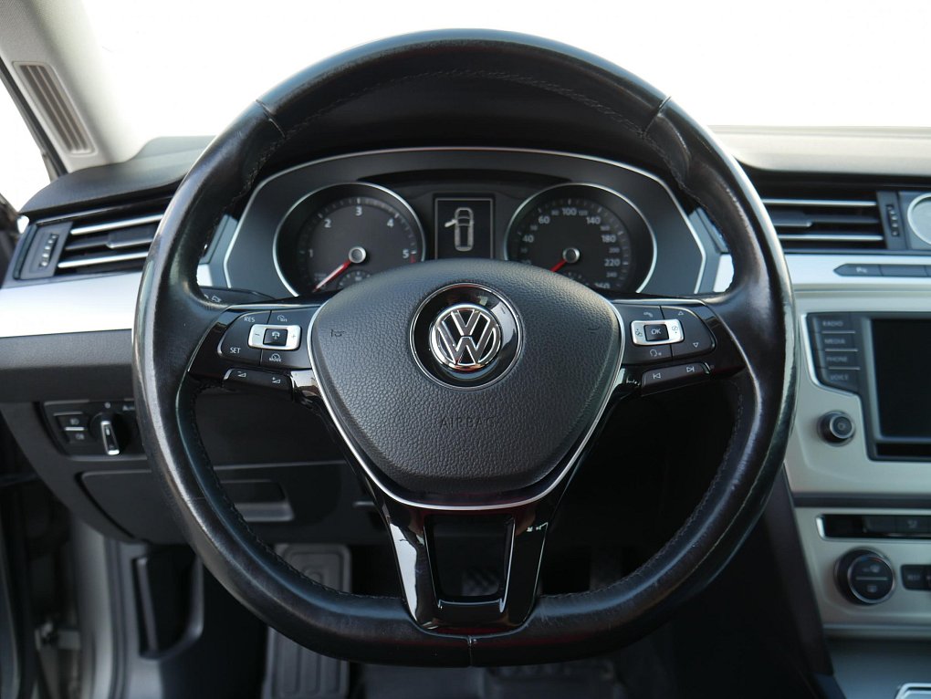 Volkswagen Passat 2.0 TDi 