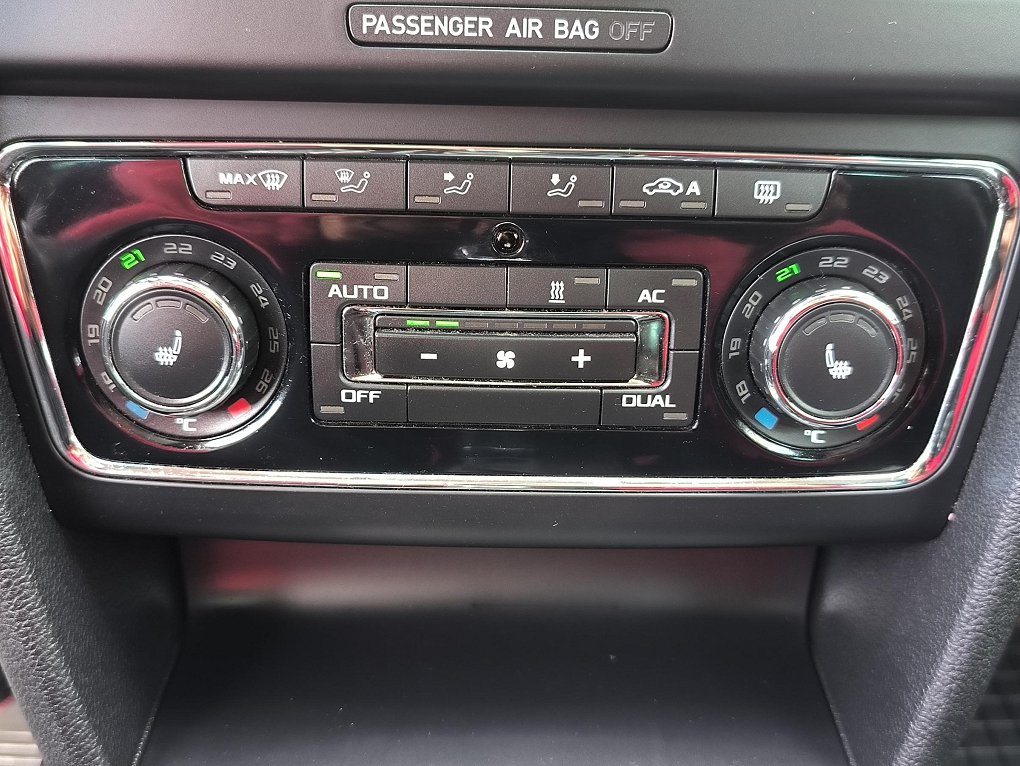 Škoda Superb II 2.0 TDi Elegance