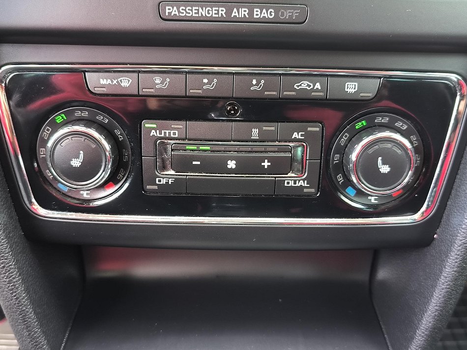 Škoda Superb II 2.0 TDi Elegance