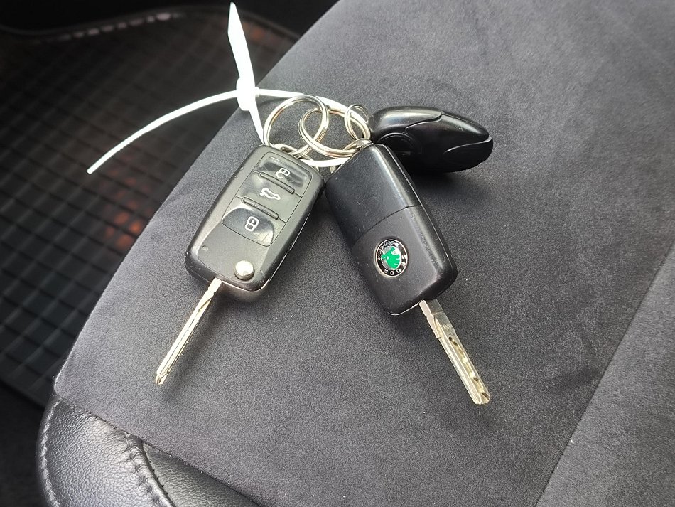 Škoda Superb II 2.0 TDi Elegance