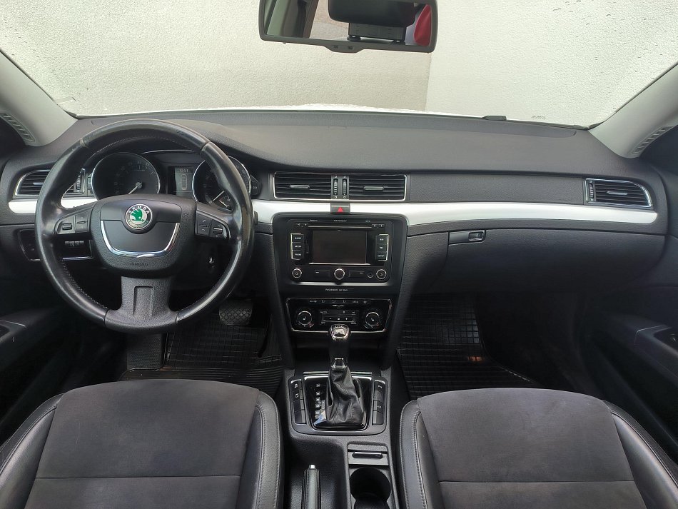 Škoda Superb II 2.0 TDi Elegance