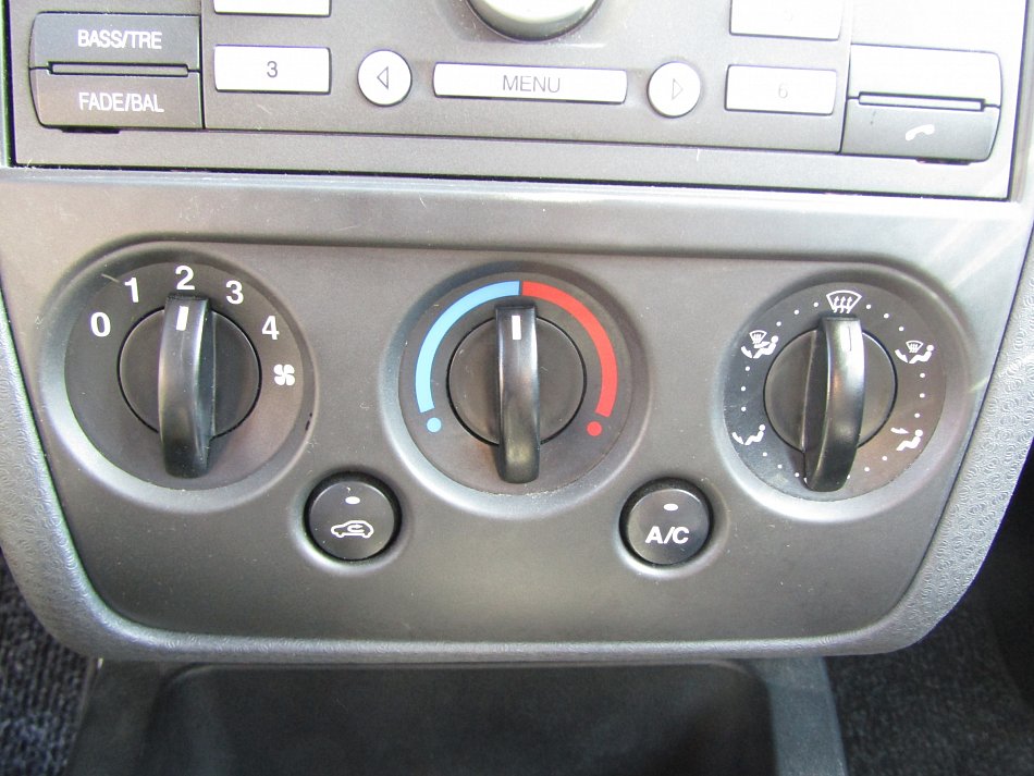 Ford Fusion 1.4 i 
