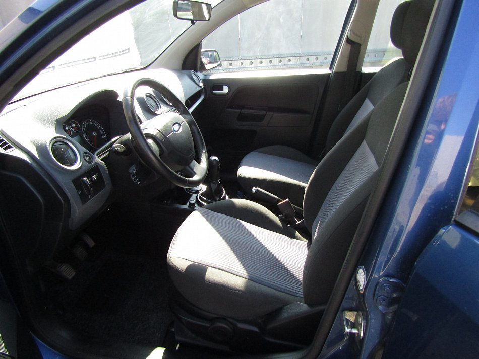 Ford Fusion 1.4 i 