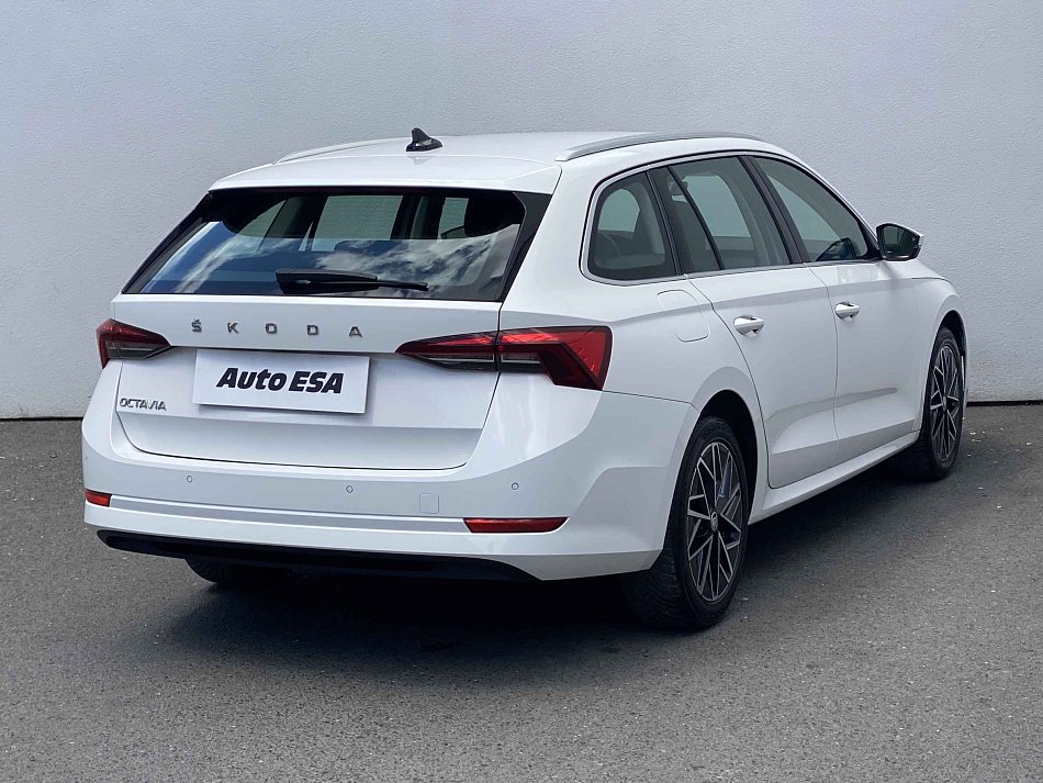 Škoda Octavia IV 1.5 TSi Style