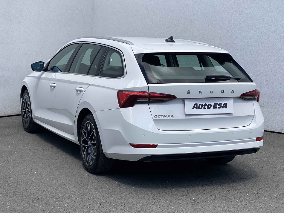 Škoda Octavia IV 1.5 TSi Style