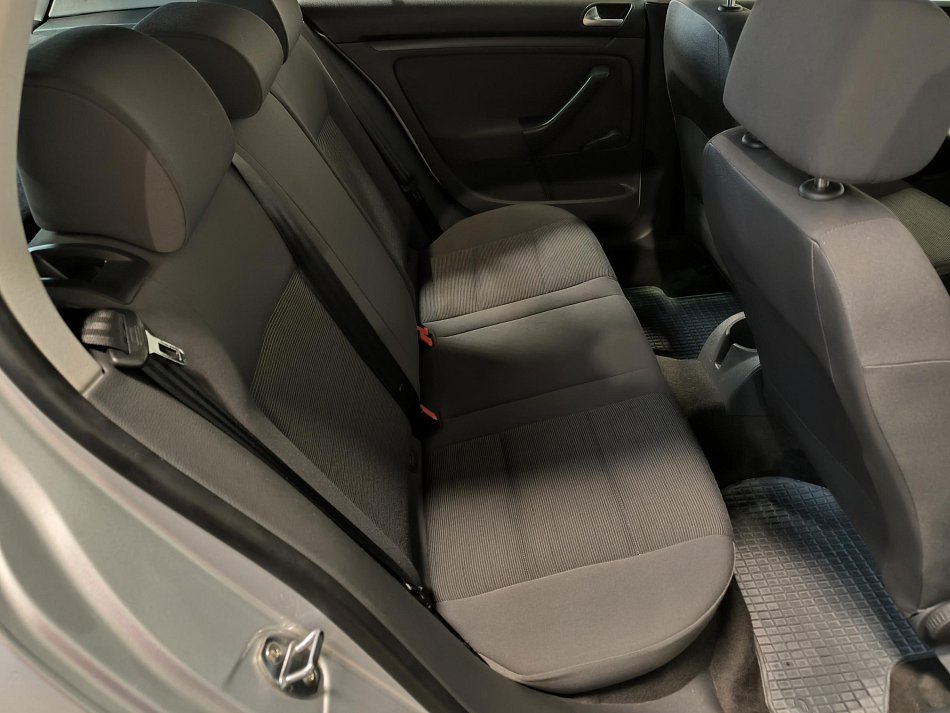Volkswagen Golf 1.4i 