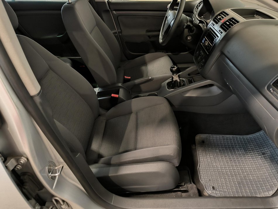 Volkswagen Golf 1.4i 