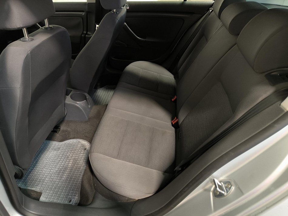 Volkswagen Golf 1.4i 