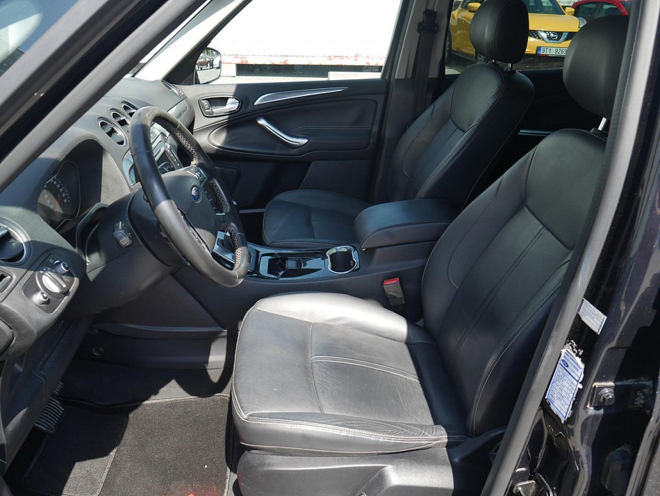Ford S-MAX 2.2 TDCi Titanium