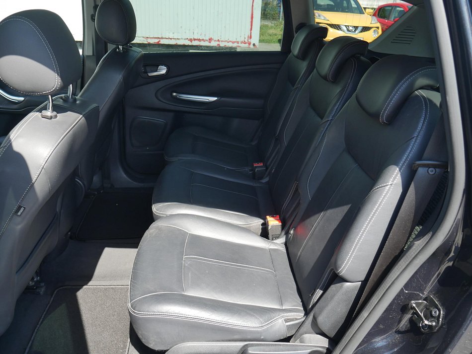Ford S-MAX 2.2 TDCi Titanium