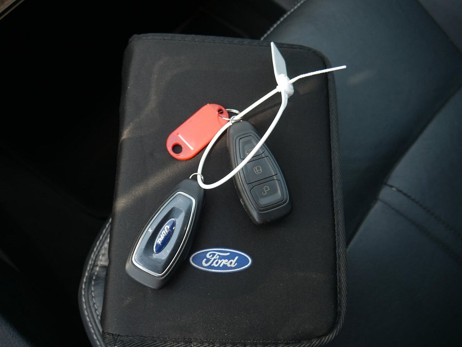 Ford S-MAX 2.2 TDCi Titanium