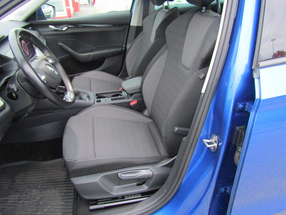 Škoda Octavia IV 1.5 TSi Ambition