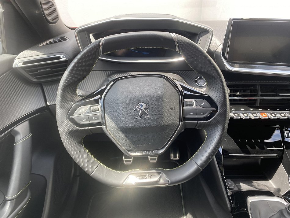 Peugeot 2008 1.2 PT GT