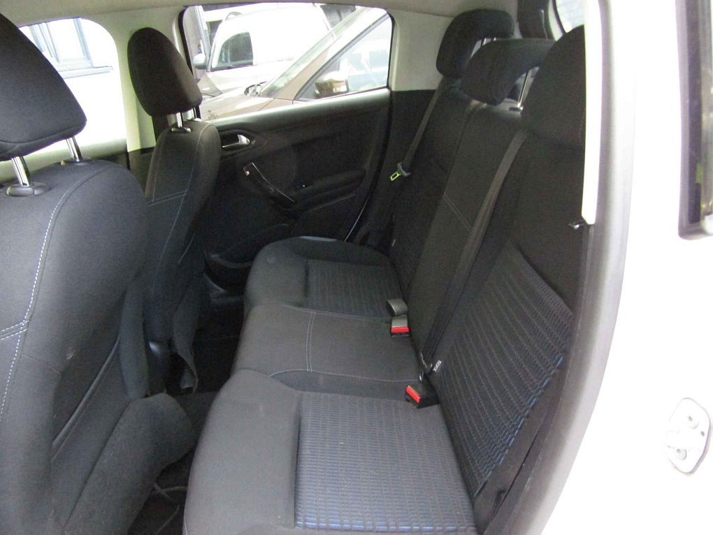 Peugeot 208 1.2PT 