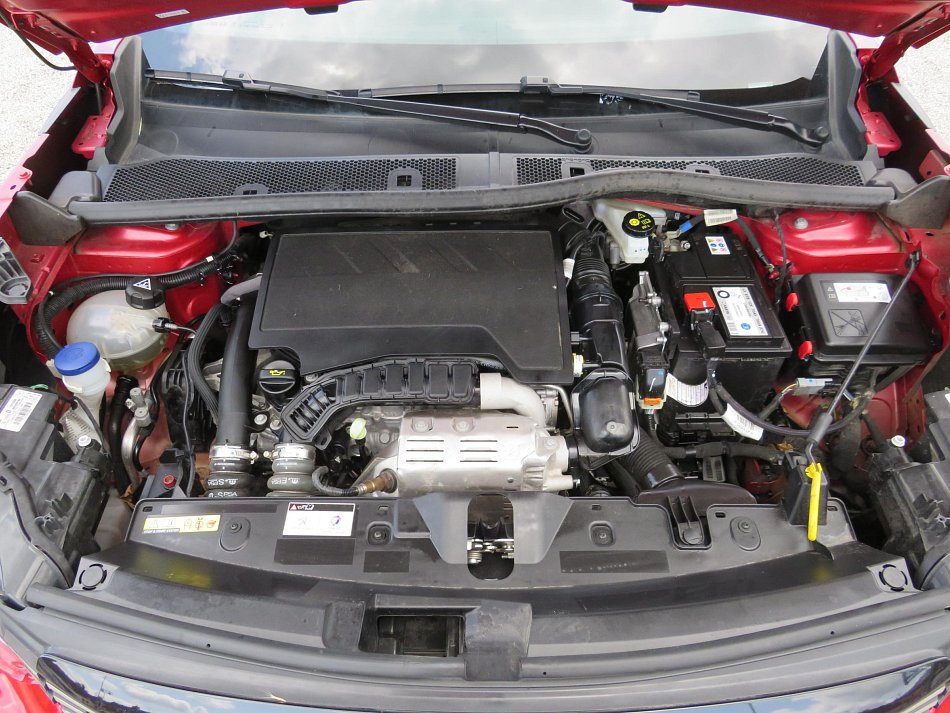 Peugeot 2008 1.2 PT Allure