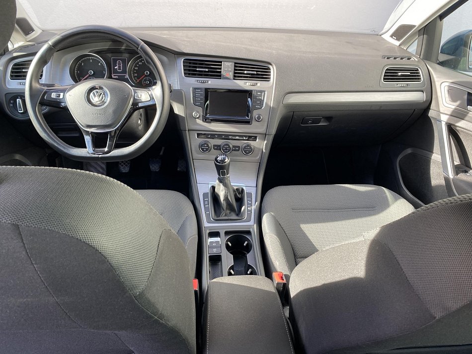 Volkswagen Golf 1.6 TDi Comfortline VII