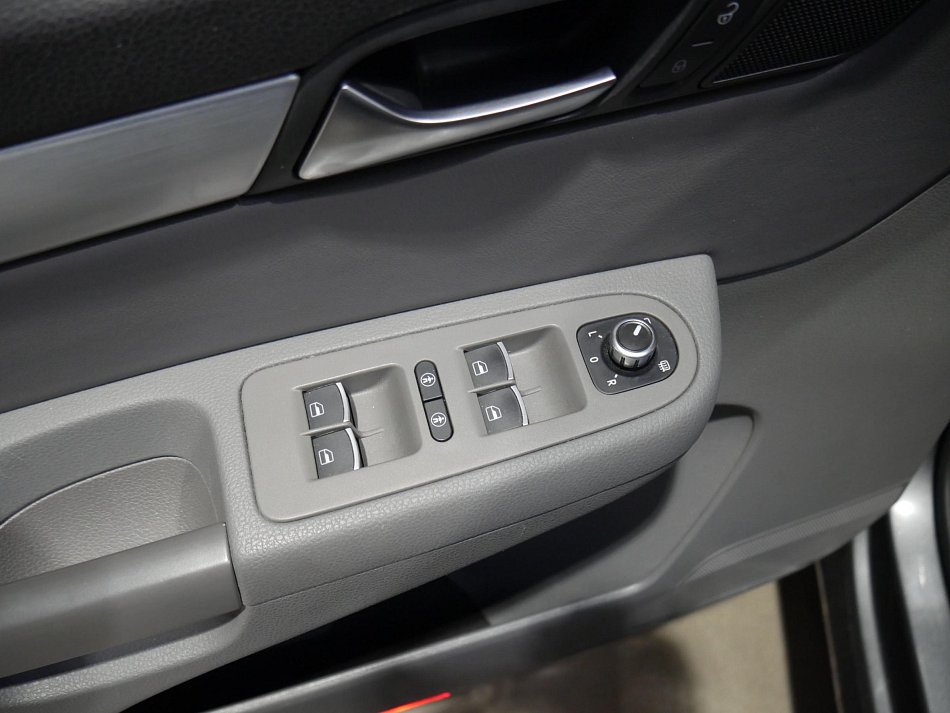 Volkswagen Sharan 2.0TDi  7míst