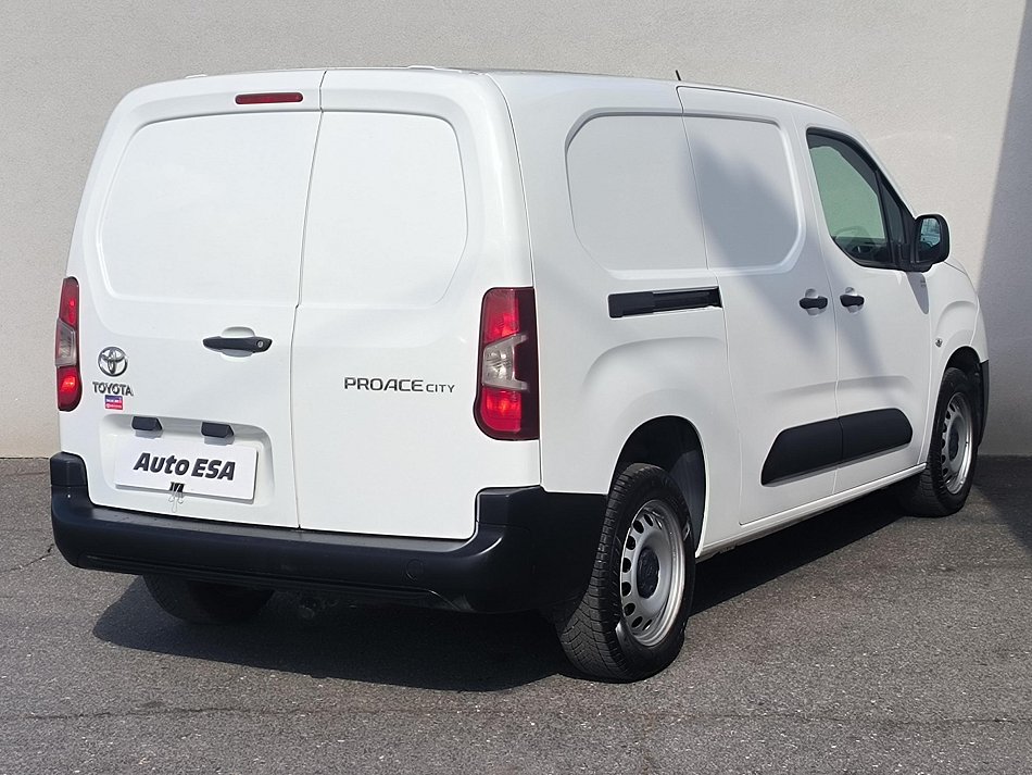 Toyota ProAce City 1.5D-4D Active MAXi