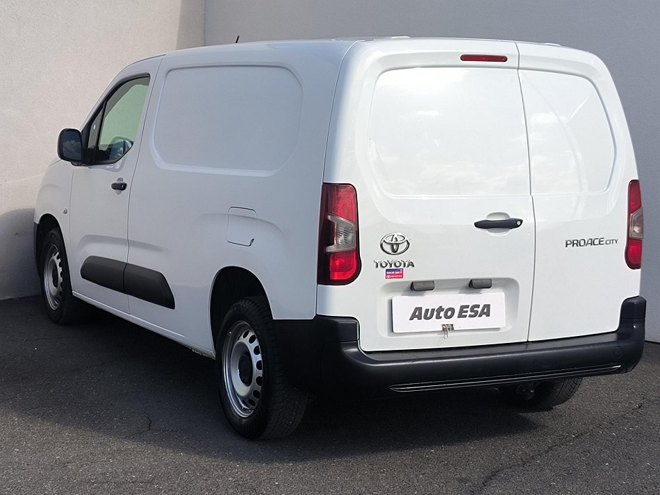 Toyota ProAce City 1.5D-4D Active MAXi