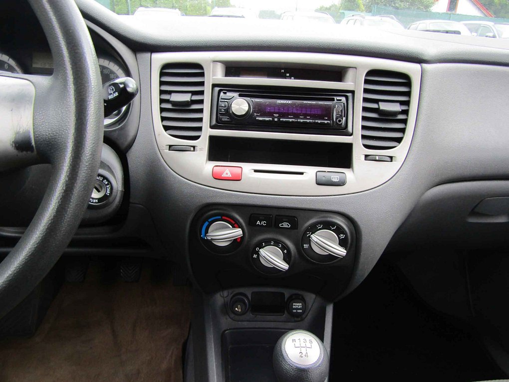 Kia Rio 1.6i 