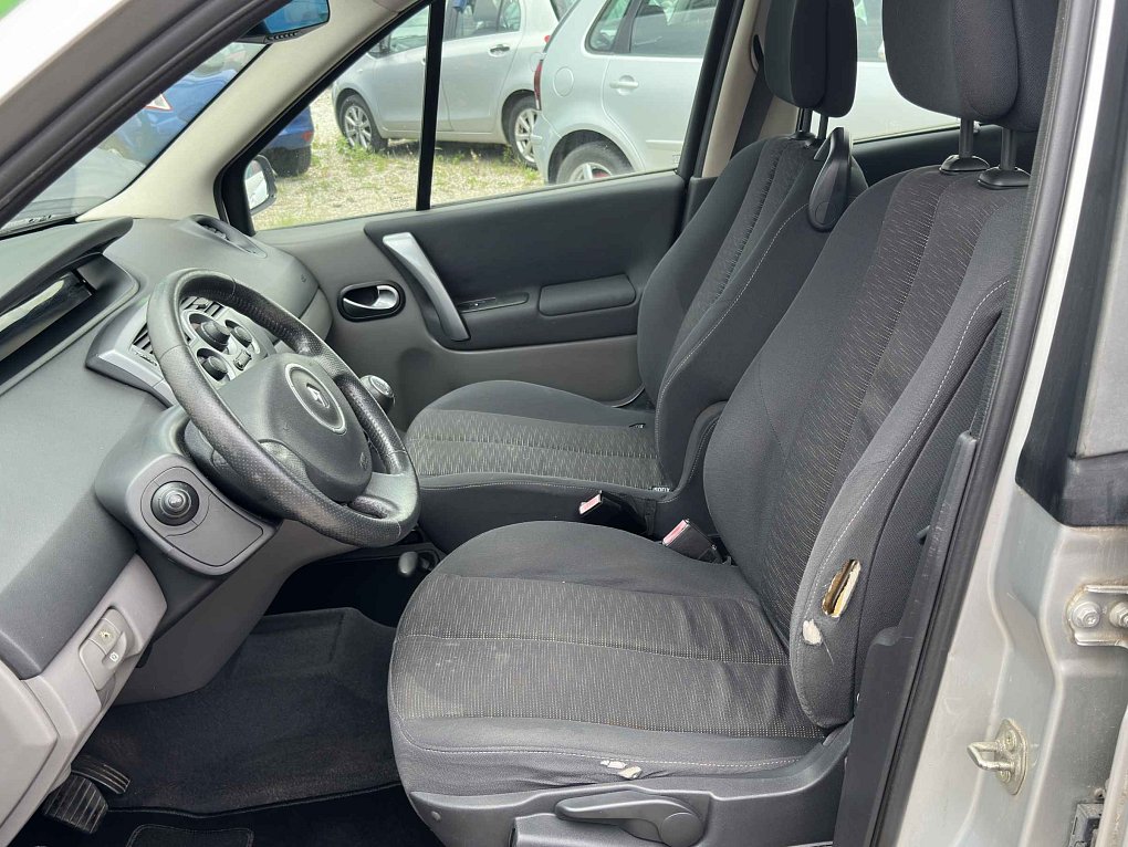 Renault Scénic 1.9 dCi 