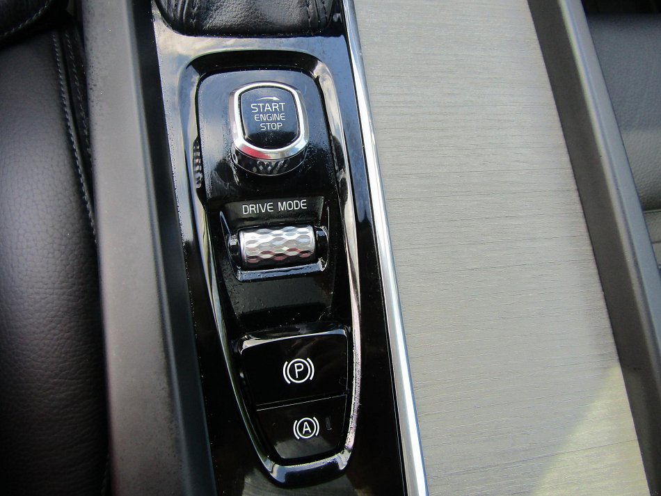 Volvo V60 2.0d  4x4