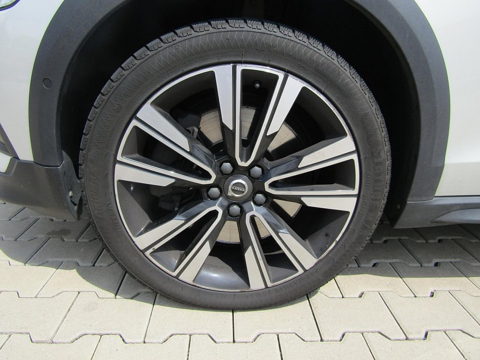 Volvo V60 2.0d  4x4