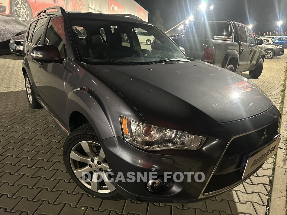 Mitsubishi Outlander 2.0 Di-D  4x4
