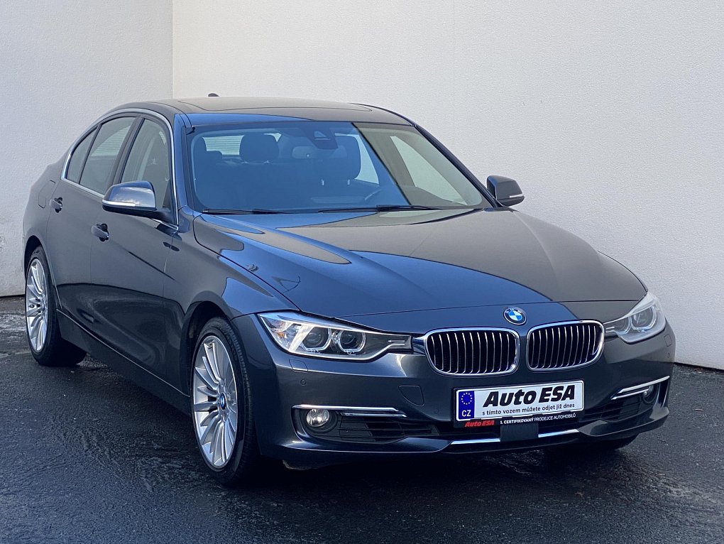 BMW Řada 3 2.0 LuxuryLine 328 i
